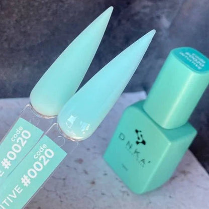 DNKa Cover Base 0020 Intuitive mint self leveling base on nail tips