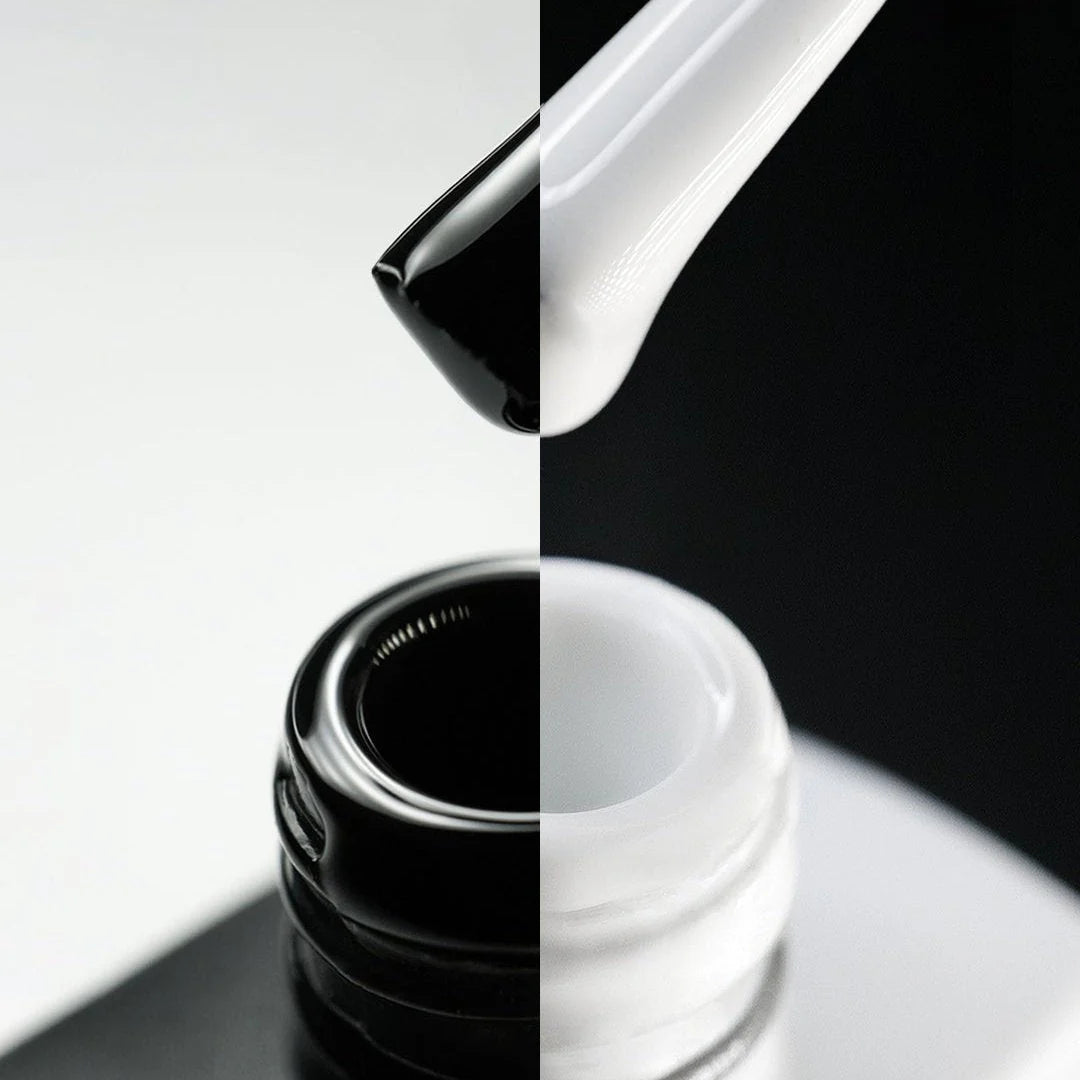 DNKa' Ultra-Black and Ultra-White Paint Drops